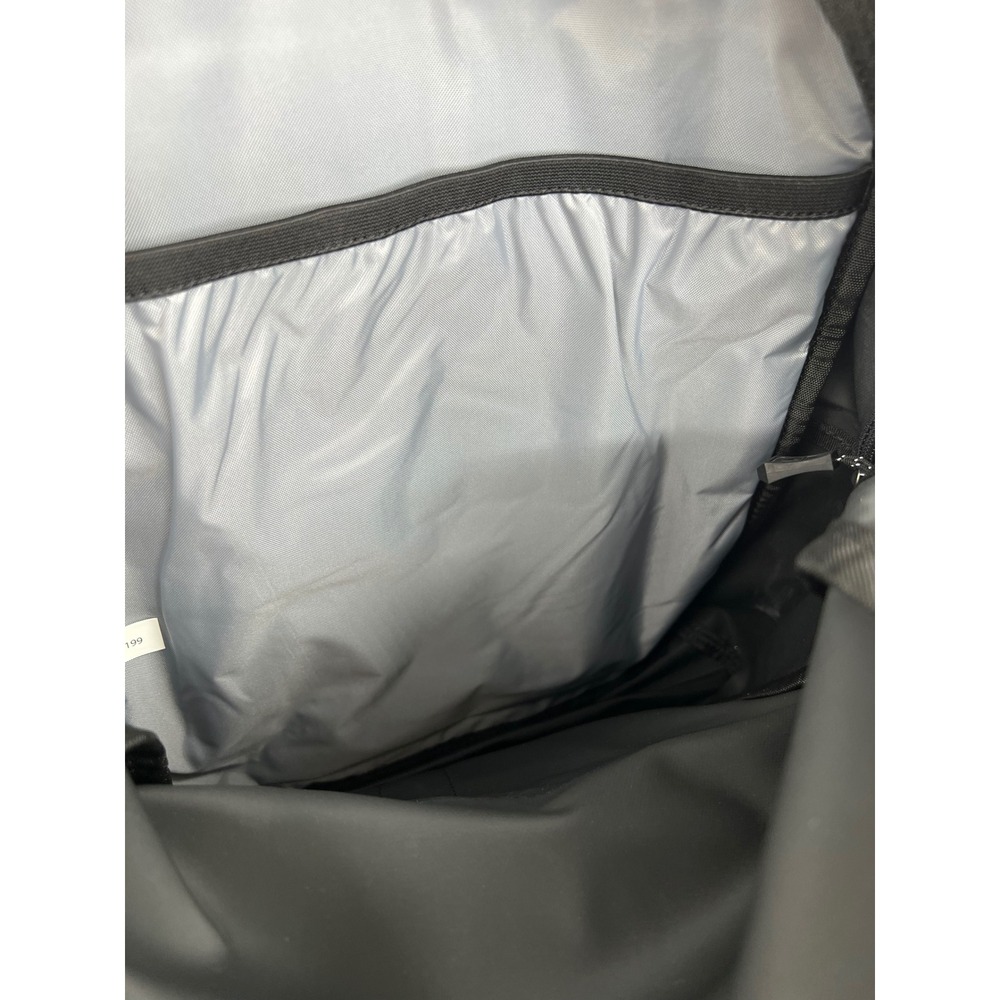 Carhartt Backpack Black NWOT Commuter Laptop Bag Reflective Trim - Picture 5 of 6